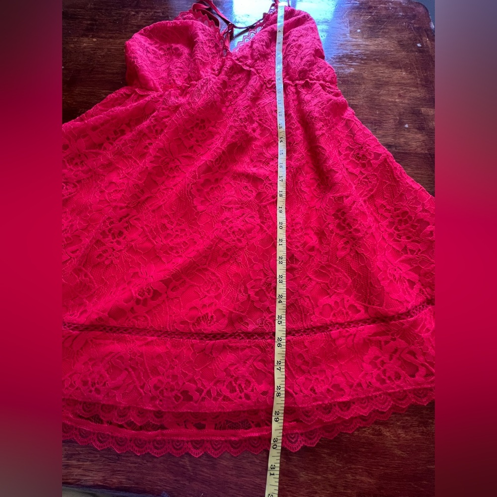 Lovers + Friends Levesque Red Lace Lined Mini Dress Size M Babydoll Feminine - Picture 9 of 10